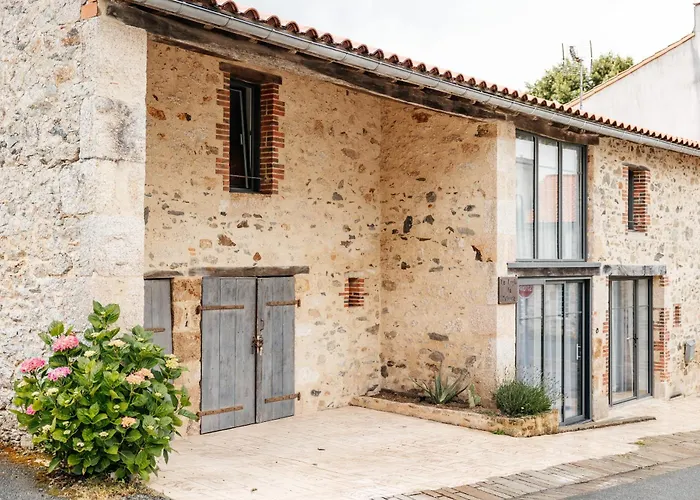 Le Logis Du Prieure Hébergement de vacances Les Châtelliers-Châteaumur